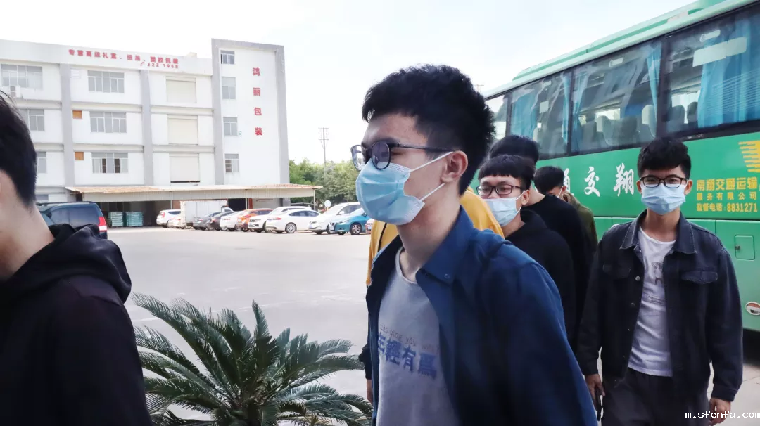 河源职业技术学院高分子材料专业老师及学生到必威东盟官网下载河源工厂实地参观学习