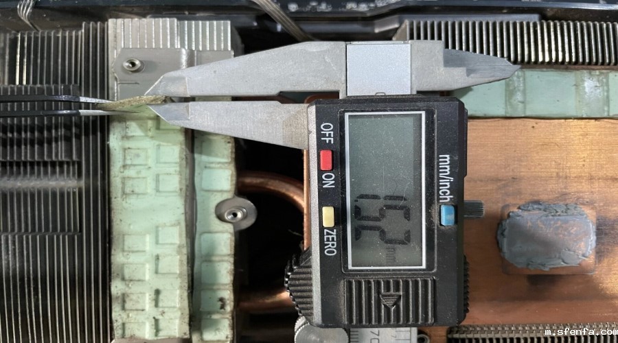 测量导热垫厚度