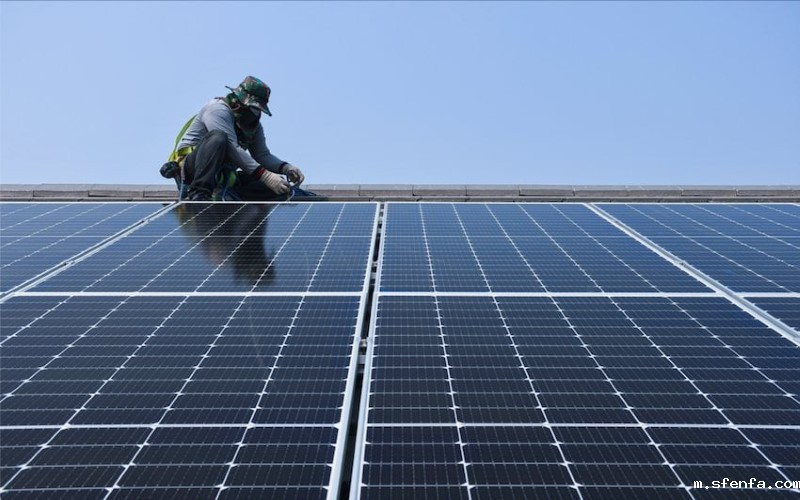 导热硅胶片在太阳能电池板中的应用