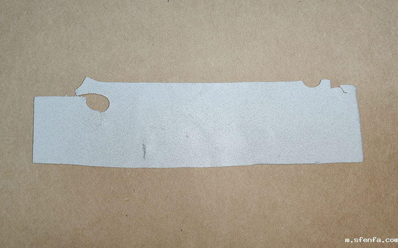 开裂的导热硅胶片