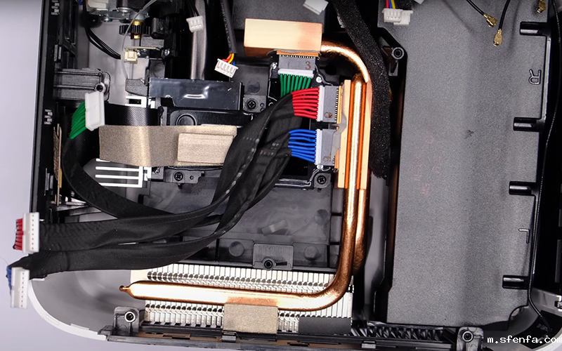 铜传热底座和散热鳍片结构