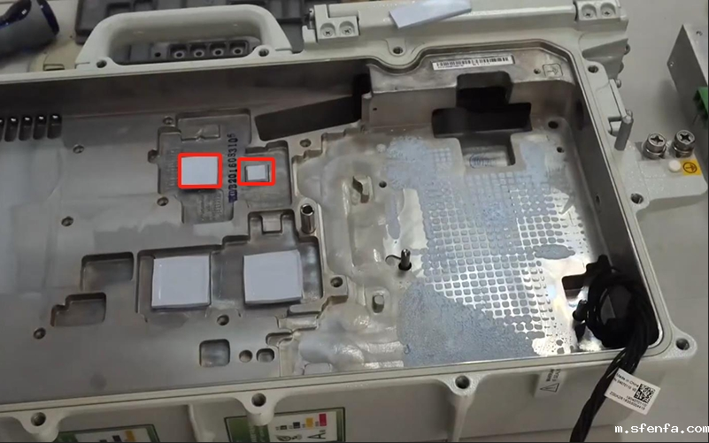 光模块部分的导热硅胶片