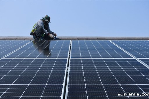 太阳能电池板必备利器——太阳能电池板导热硅胶片的作用解析